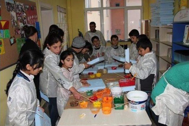 Çocukların Renkli Dünyası