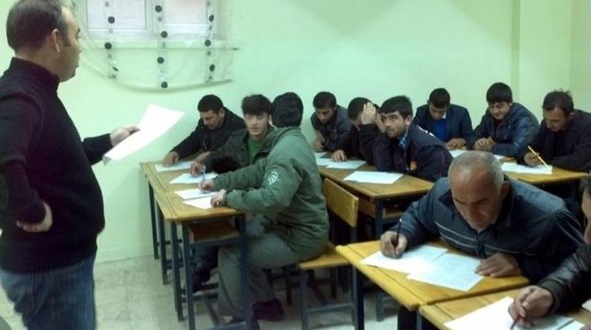 Aydıncık&rsquo;ta 20 Kişi 2 Ayda Operat&ouml;r Oldu