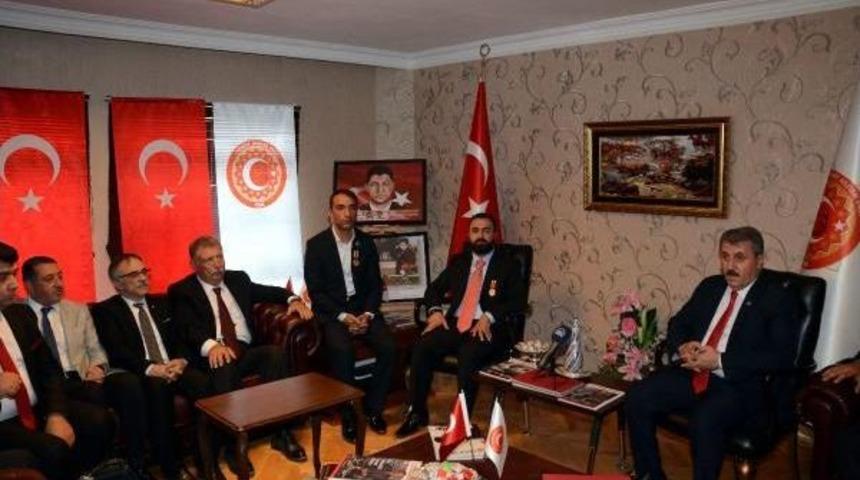 Destici'den Gazi Ve Şehit Aileleri Vakfı'na Ziyaret