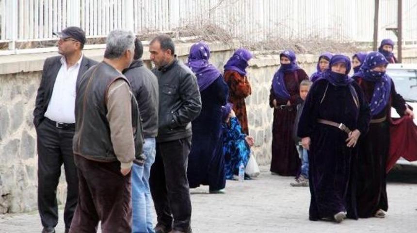 Servis Minib&uuml;s&uuml;n&uuml;n &Ccedil;arptığı &Ccedil;ocuk &Ouml;ld&uuml;