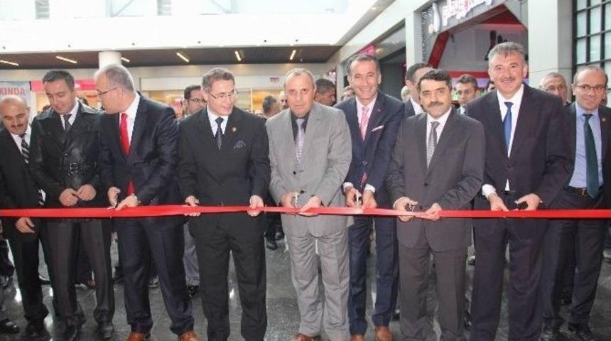 H&uuml;k&uuml;ml&uuml; Ve Tutukluların Yaptığı &Uuml;r&uuml;nler G&ouml;r&uuml;c&uuml;ye &Ccedil;ıktı