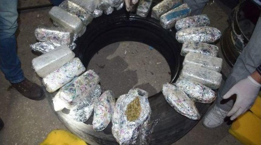 Kamyon Lastiğinden 58 Kilo Esrar &Ccedil;ıktı
