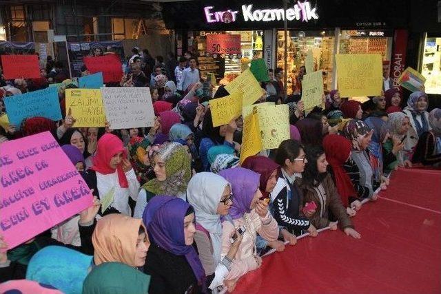 İmam Hatipli &Ouml;ğrencilerden İsrail&rsquo;e Tepki 2