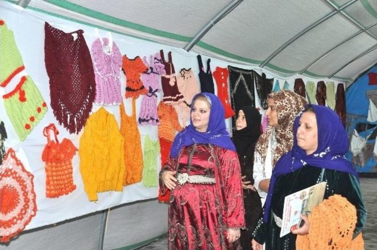 Başkanın Eşi &Ccedil;adır Kent Kadın Meclisi &Uuml;yelerini Ziyeret Etti.