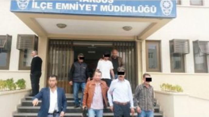 Adliye &Ouml;n&uuml;ndeki Cinayete 2 Tutuklama