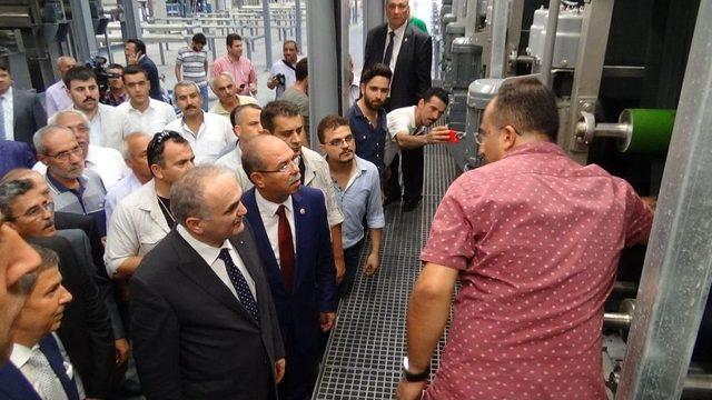 Bakan Özlü Kadirli’de Osb’de İncelemelerde Bulundu