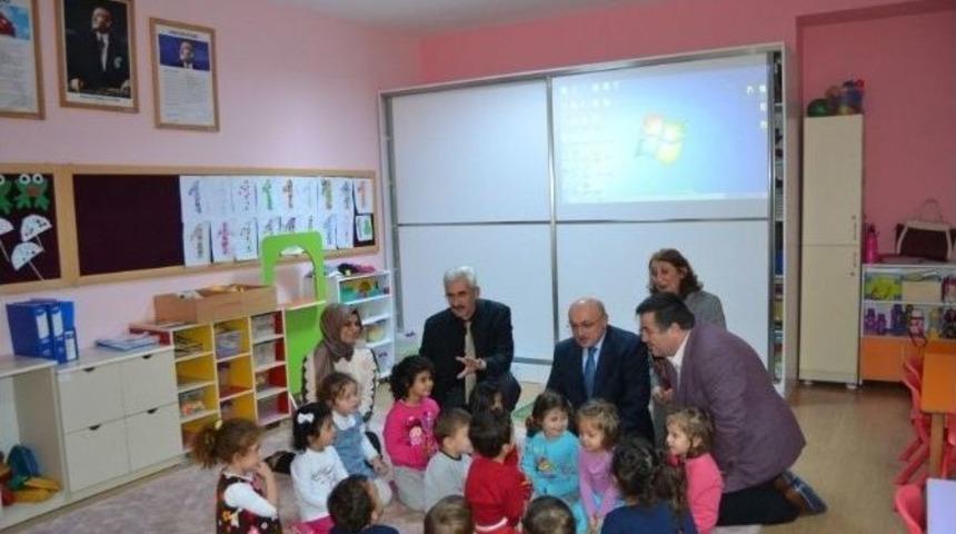 Milletvekili &Ccedil;akır, Avni Akyol Anaokulunu Gezdi