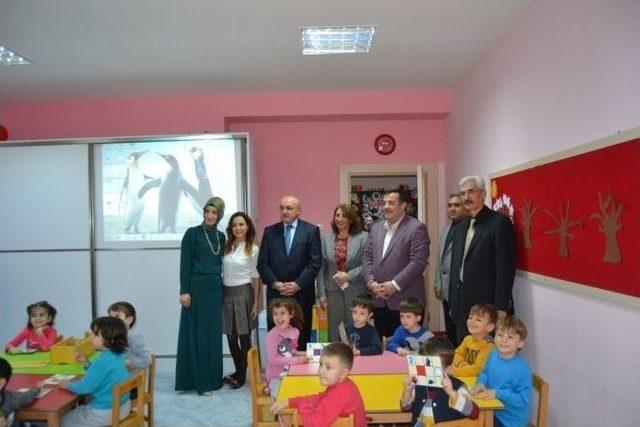 Milletvekili &Ccedil;akır, Avni Akyol Anaokulunu Gezdi 1