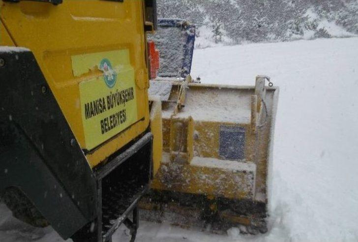 Demirci Ve Gördes’te Kapanan Yollar Açıldı G3