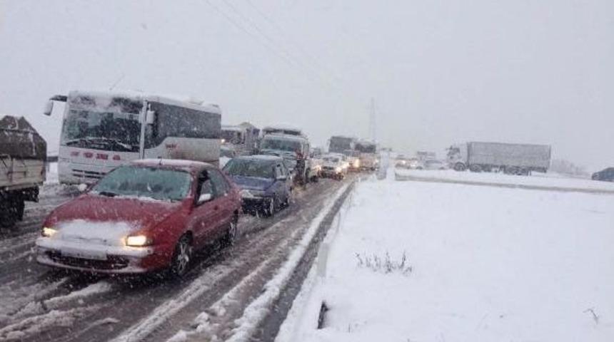 Manisa Spil Dağı Beyaza Büründü (2)