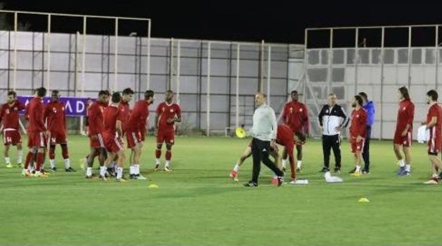 Demir Grup Sivasspor Teknik Direkt&ouml;r&uuml; Samet Aybaba: "kupada Iddialıyız"