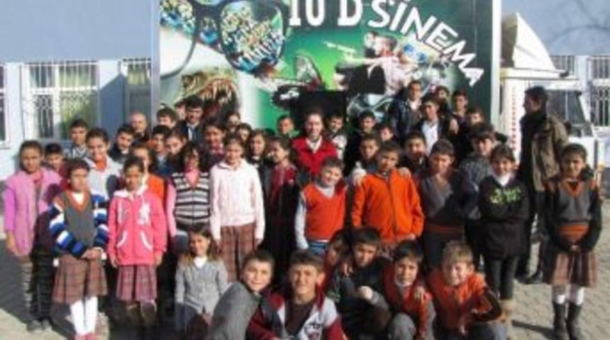 Yerk&ouml;yl&uuml; &Ouml;ğrenciler Sinema Keyfi