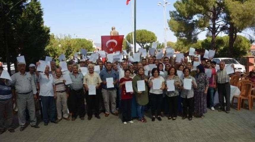 Aydın'da Mhp'den 70 &Uuml;ye Istifa Etti