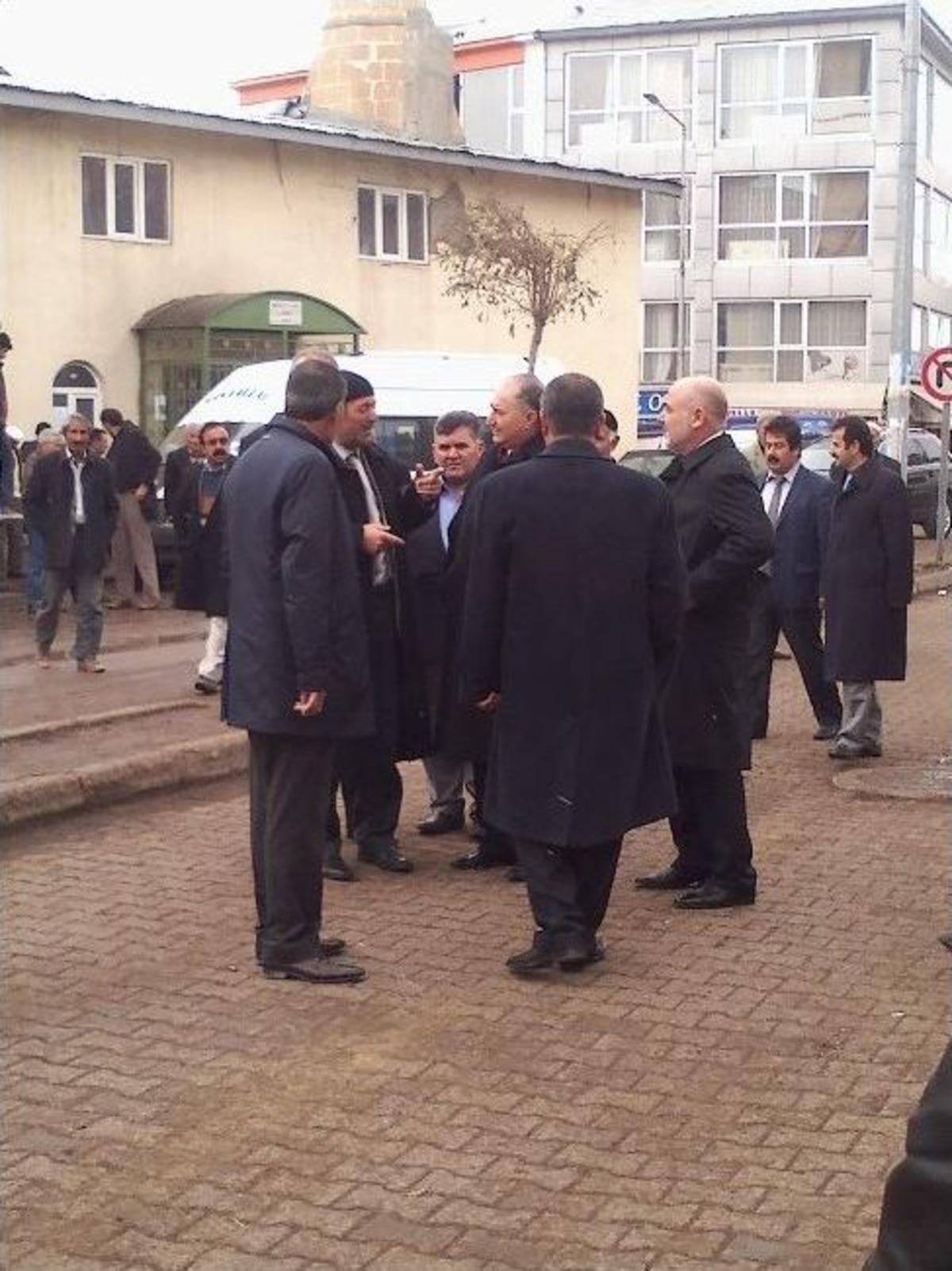 Milletvekili Yılmaz Karayazı Ve Kara&ccedil;oban&rsquo;da&hellip;