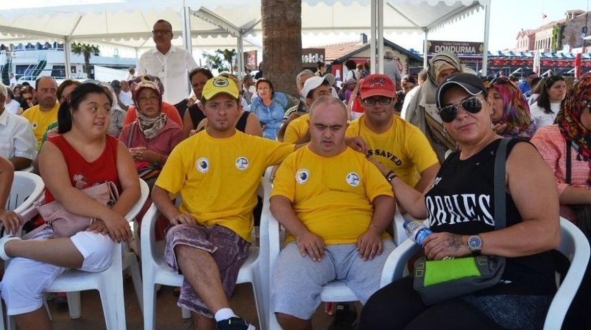 Ayvalık&rsquo;ta 25. Uluslararası Engelliler Şenliği Başladı