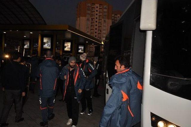 Konyaspor, Zırhlı Araçlarla Şırnak’a Geldi 1