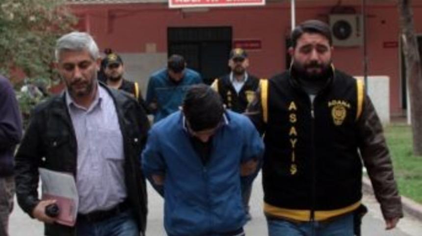 Kiraladıkları Cipi Galericiye Satmaya &Ccedil;alıştılar