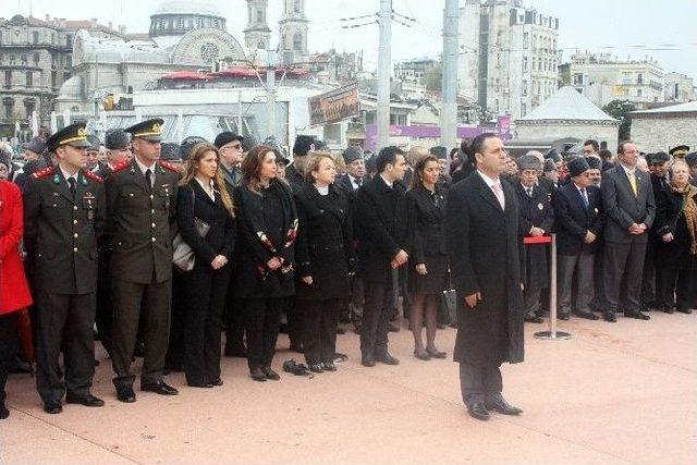 Kktc’nin 31’inci Kuruluş Yıldönümü Taksim’de Kutlandı