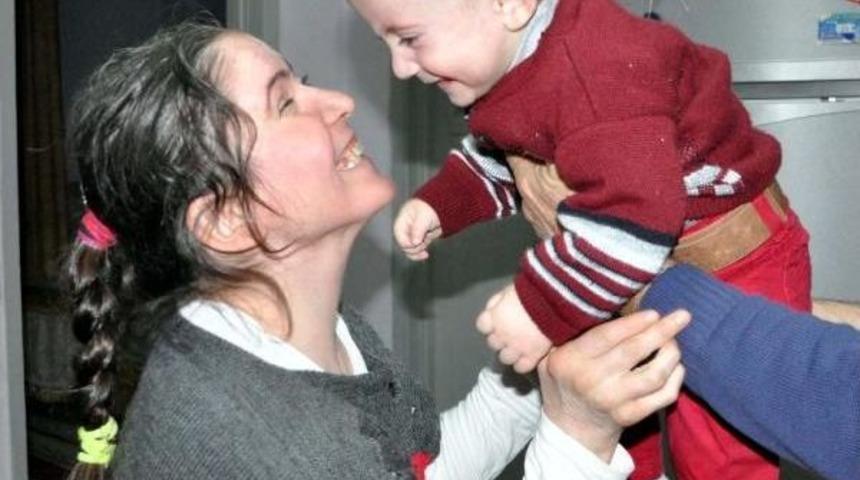 Kornea Nakli Oldu &Ccedil;ocuğunu İlk Kez G&ouml;rd&uuml;