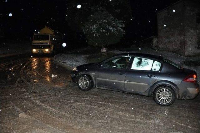 İzmir’in Kuzeyinde Köy Yolları Ulaşıma Kapandı