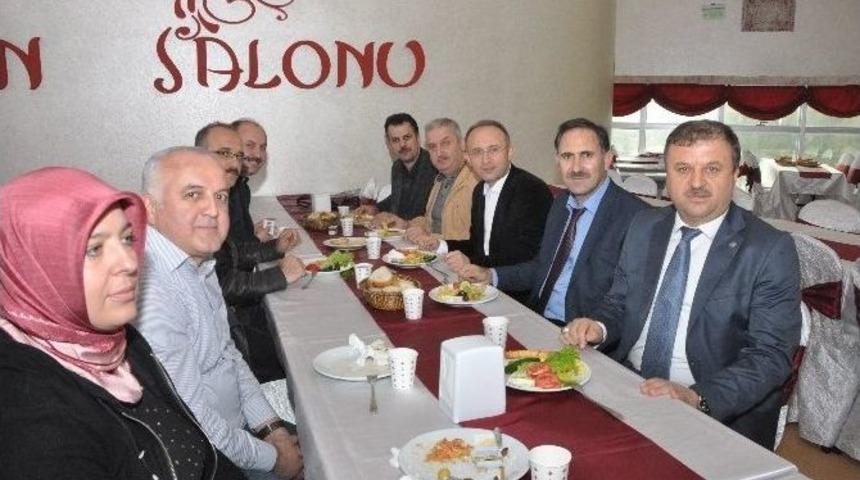 Sağlık Sen; &Uuml;yeleriyle Kahvaltıda Buluştu