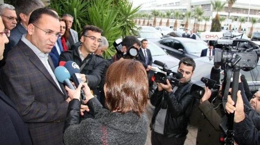 Bakan Bozdağ&rsquo;dan Tbb Başkanı Feyzioğlu&rsquo;nun "gerekirse Adli Yıl A&ccedil;ılışını Anıtkabir&rsquo;de Yaparız" S&ouml;zlerine Yanıt