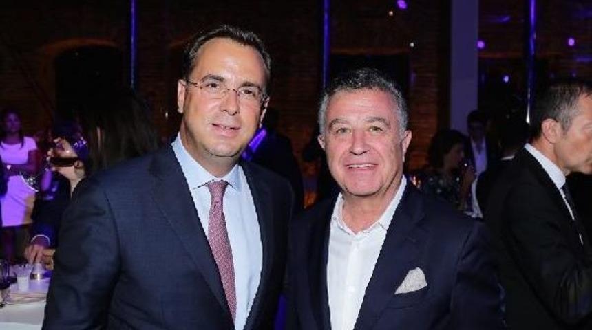 &Ouml;zyeğin Ailesi'nden Sanata Destek