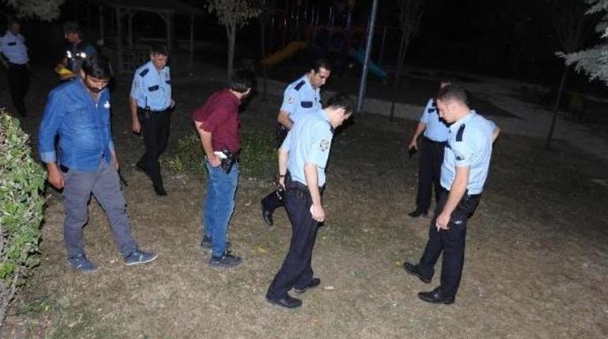 Balkonda Sigara I&ccedil;erken Vuruldu