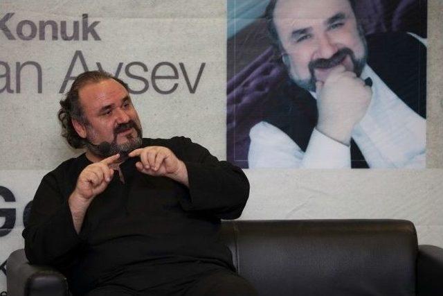 Serkan Çağrı Nefesiyle, Hakan Aysev Sesiyle Büyüledi