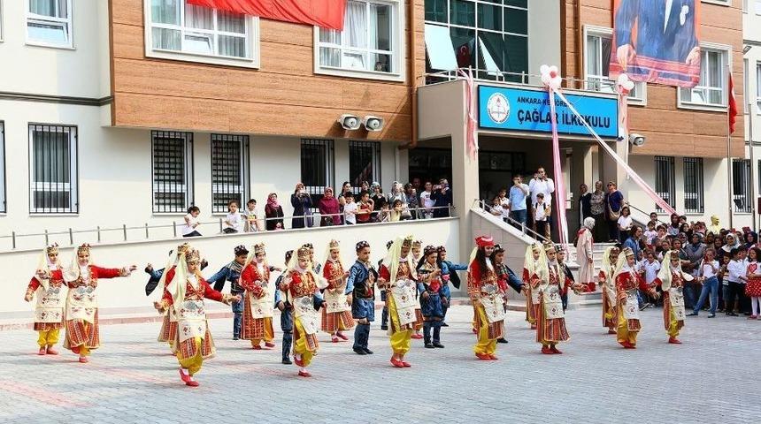 Ke&ccedil;i&ouml;ren Belediyesi&rsquo;nden Miniklere Kırtasiye Yardımı