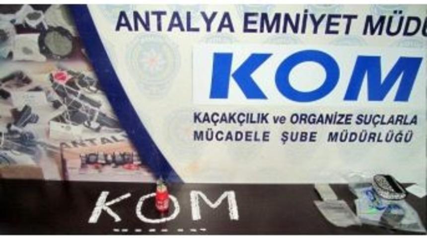 Antalya Emniyetinden Uyuşturucu Tacirlerine Darbe