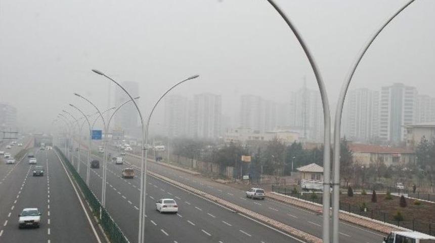 Diyarbakır&rsquo;ı Sis Kapladı