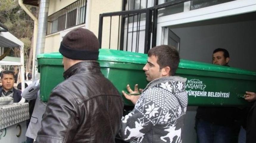 G&uuml;vercini Kurtarmak İsterken &Ouml;ld&uuml;