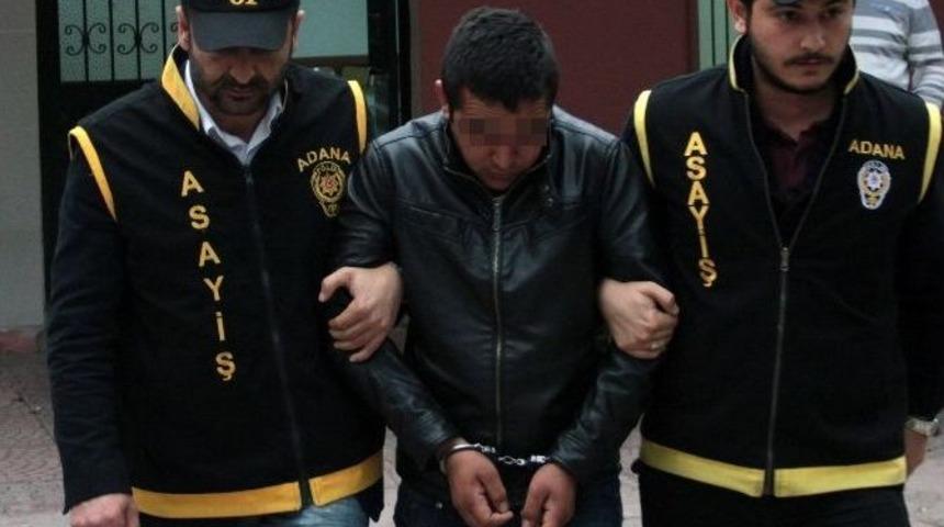 Amerikalı &Ouml;ğretmenin Cep Telefonunu Gasp Ettiler