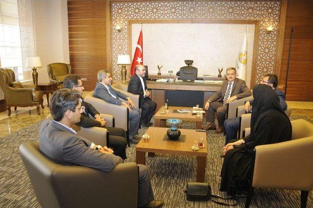 İran K&uuml;lt&uuml;r M&uuml;steşarı&rsquo;ndan Rekt&ouml;r Şahin&rsquo;e Ziyaret 1