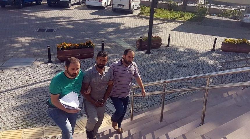 &Ouml;ğrencileri Hedef Alan Zehir Tacirlerine Su&ccedil;&uuml;st&uuml;