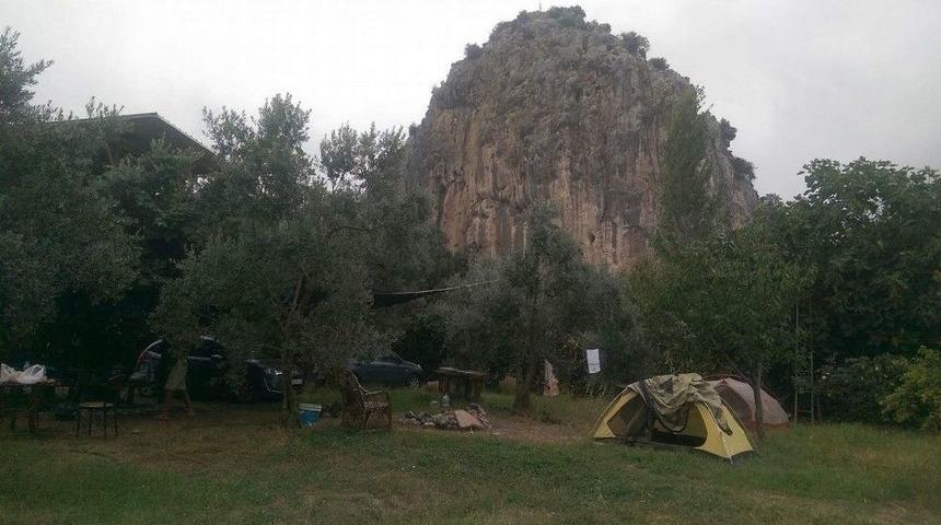 İznik&rsquo;te Kaya Tırmanış Rotaları A&ccedil;ıldı