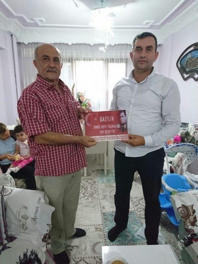 &Uuml;lk&uuml;c&uuml;ler, Gazilerin Evlerini Ziyaret Etti 1