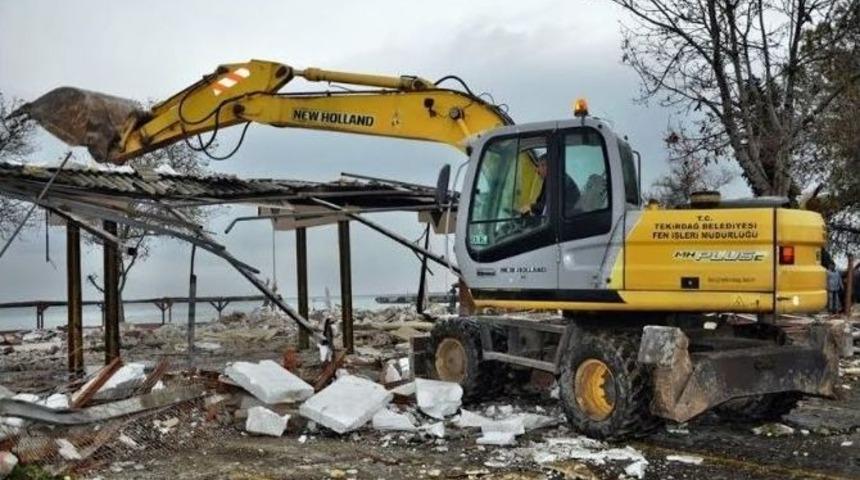 S&uuml;leymanpaşa Belediye Başkanı Ekrem Eşkinat, Chp Genel Başkan Yardımcısı Faik &Ouml;ztrak&rsquo;a Sahil Projesini Anlattı