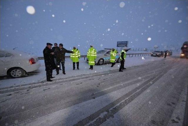 Kütahya-afyonkarahisar Karayolu Tekrar Trafiğe Açıldı