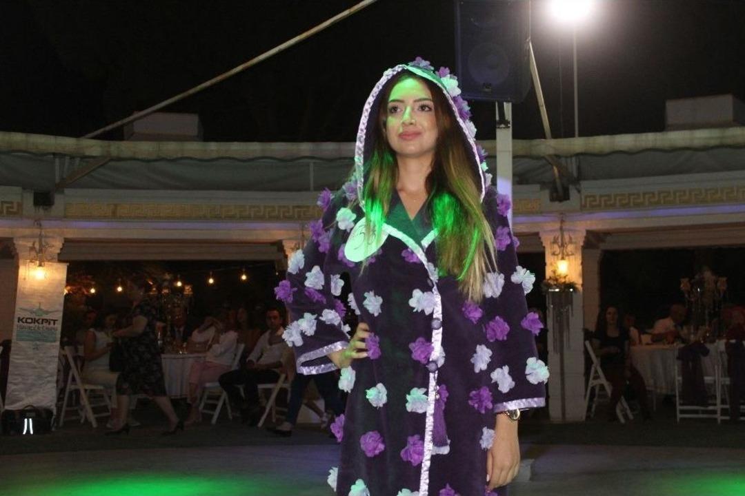 Huzur Evi Yararına Kermeste Bir Bornoza 30 Bin Tl&rsquo;lik Arsa