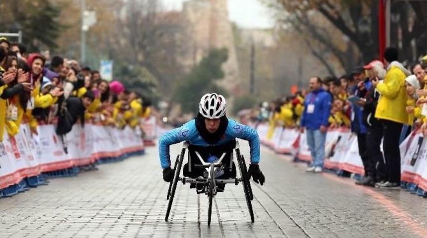 Bağcılarlı Engelli Sporcular İstanbul Aşkına Koştu