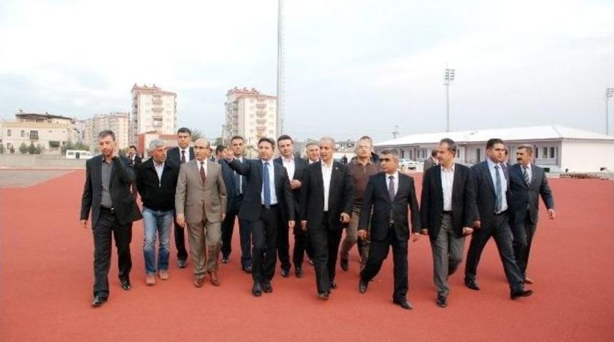 Adıyaman&rsquo;daki Spor Yatırımları Gezildi
