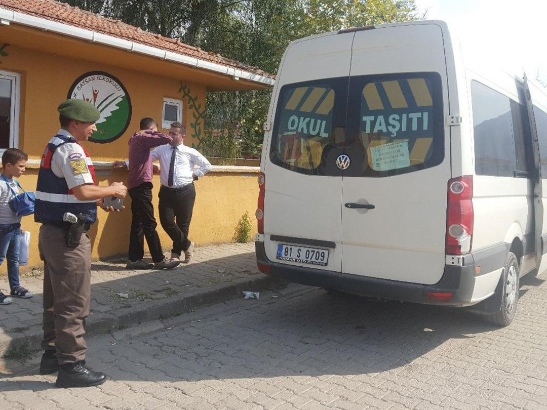 (&ouml;zel Haber) 17 Kişilik Servise 32 &Ouml;ğrenci Bindi
