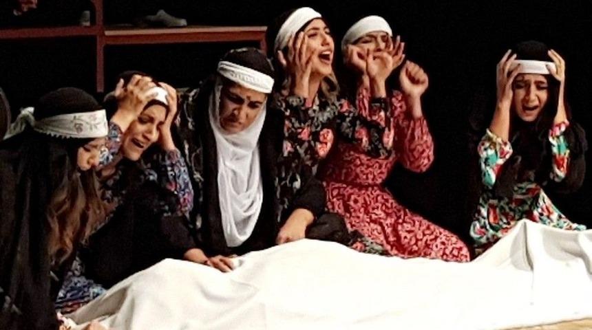 &lsquo;taziye&rsquo; Oyunu Seyirciden Tam Not Aldı