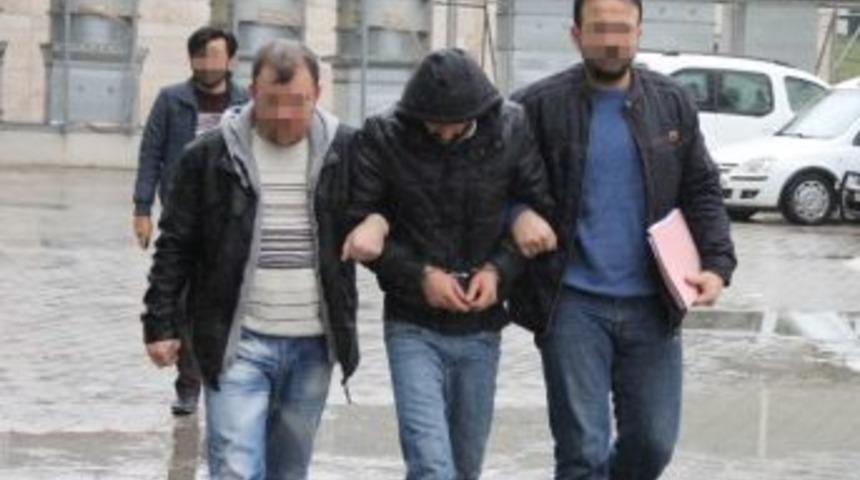 725 Adet Uyuşturucu Hap İle Yakalandı