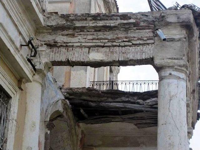 Cunda&rsquo;da Despot&rsquo;un Evi Restore Ediliyor 2