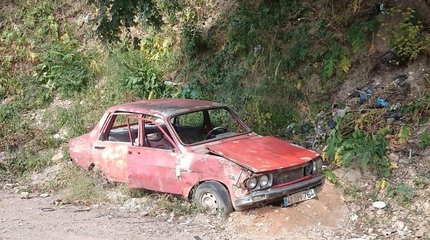 Sokağa Terk Edilen Hurda Ara&ccedil; Sahiplerine Ceza