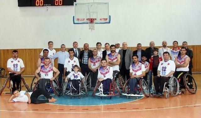 Garanti Tekerlekli Sandalye Basketbol S&uuml;per Ligi 1