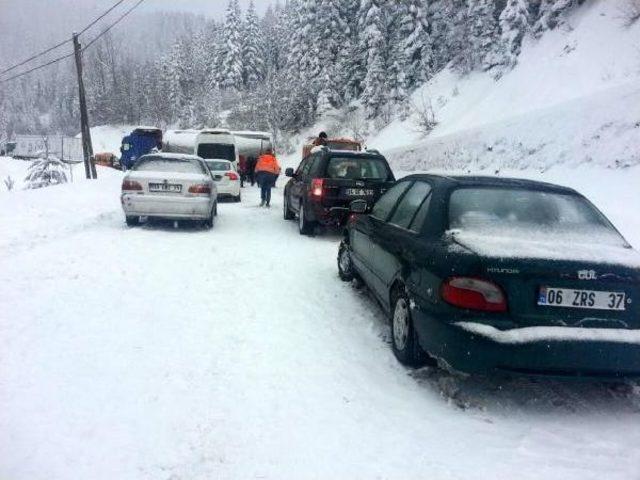 Kastamonu'da 781 Köy Yolu Ulaşıma Kapandı (3)